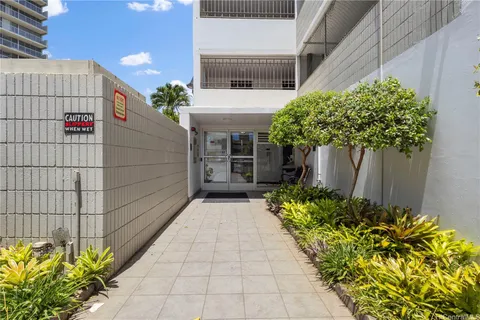 $425,000 | 2542 Date Street, Unit 501, Honolulu, HI 96826