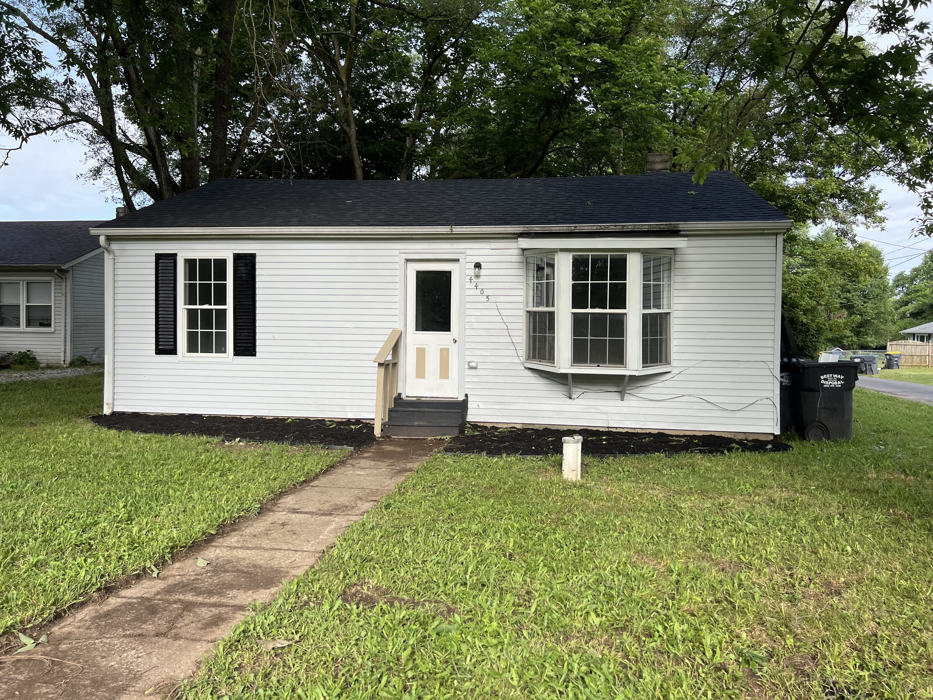 4405 Ridge Road Anderson, IN 46013 - Photo 1 of 19 Gallery Image 1
