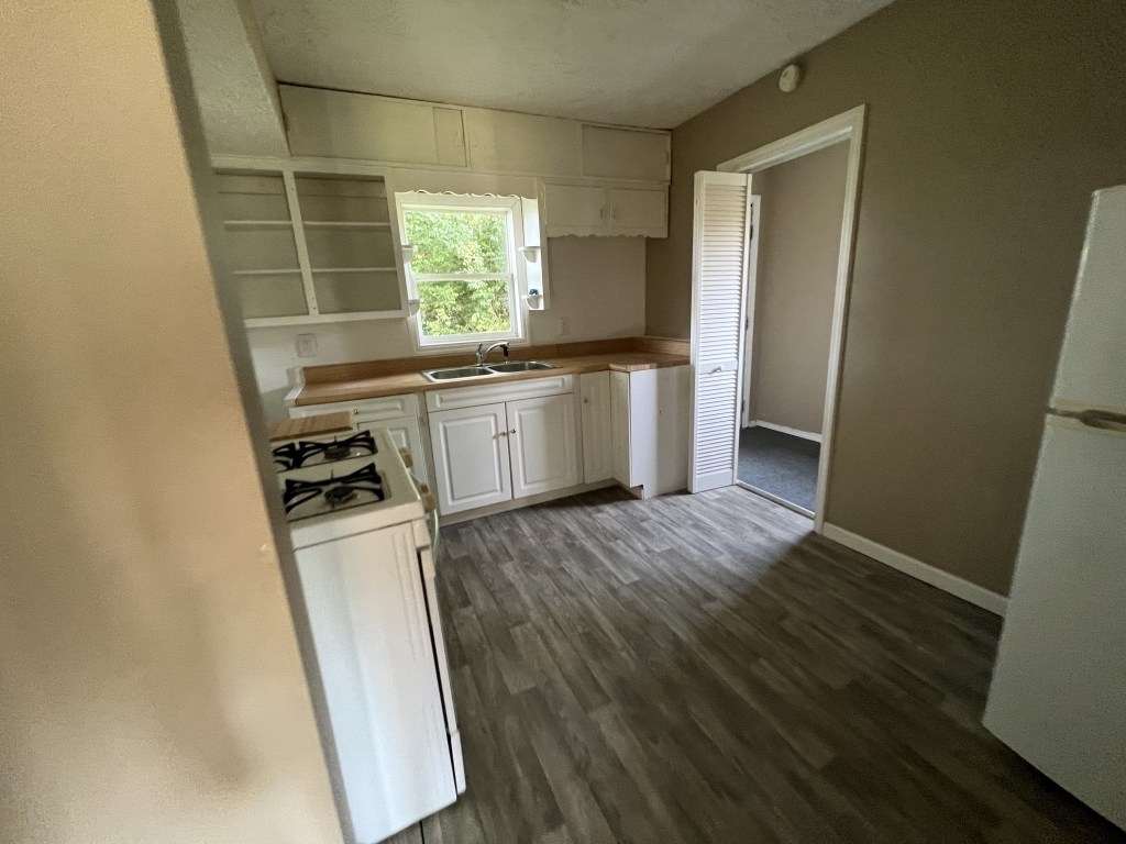4405 Ridge Road Anderson, IN 46013 - Photo 12 of 19 Gallery Image 12