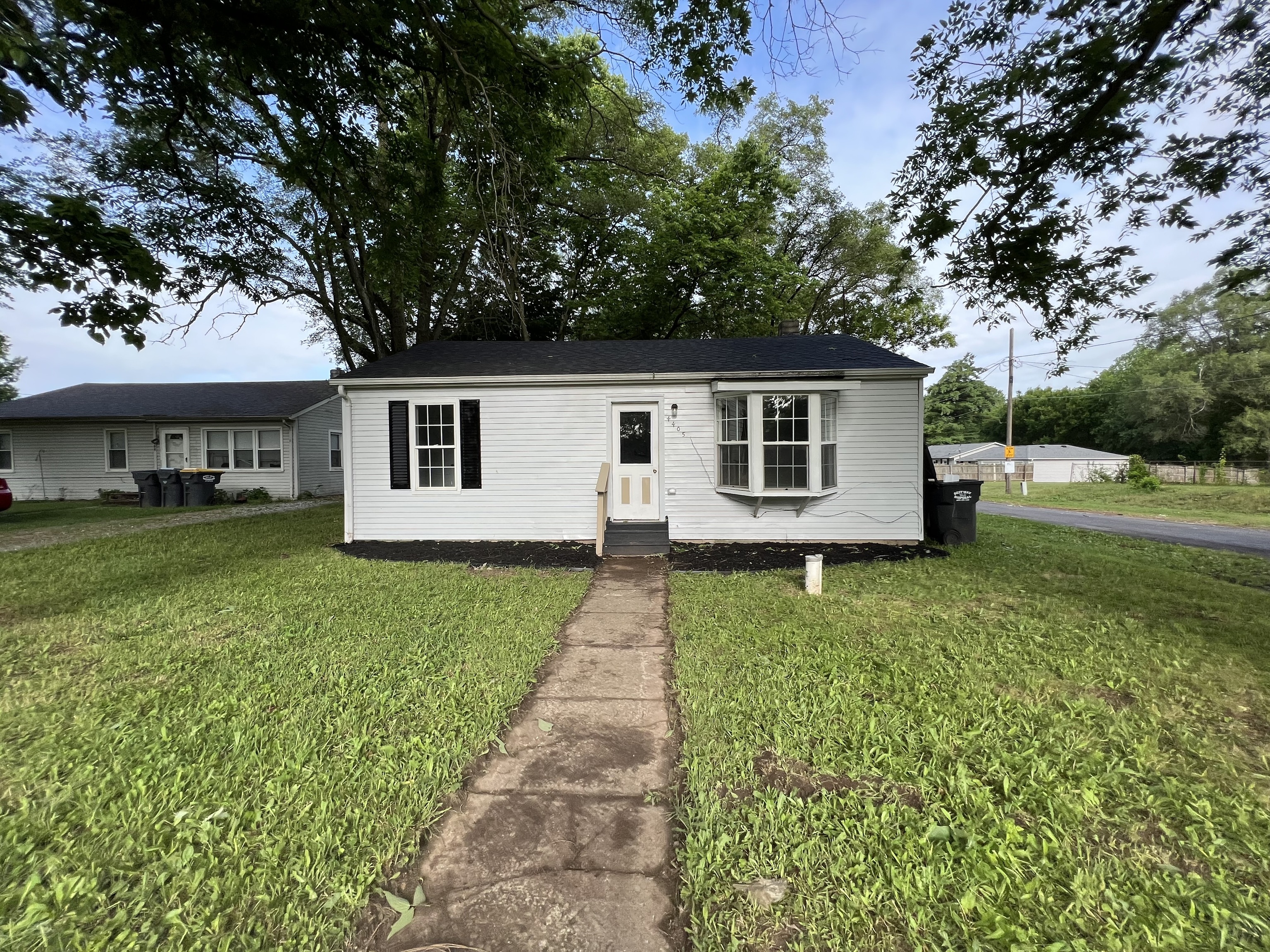 4405 Ridge Road Anderson, IN 46013 - Photo 2 of 19 Gallery Image 2