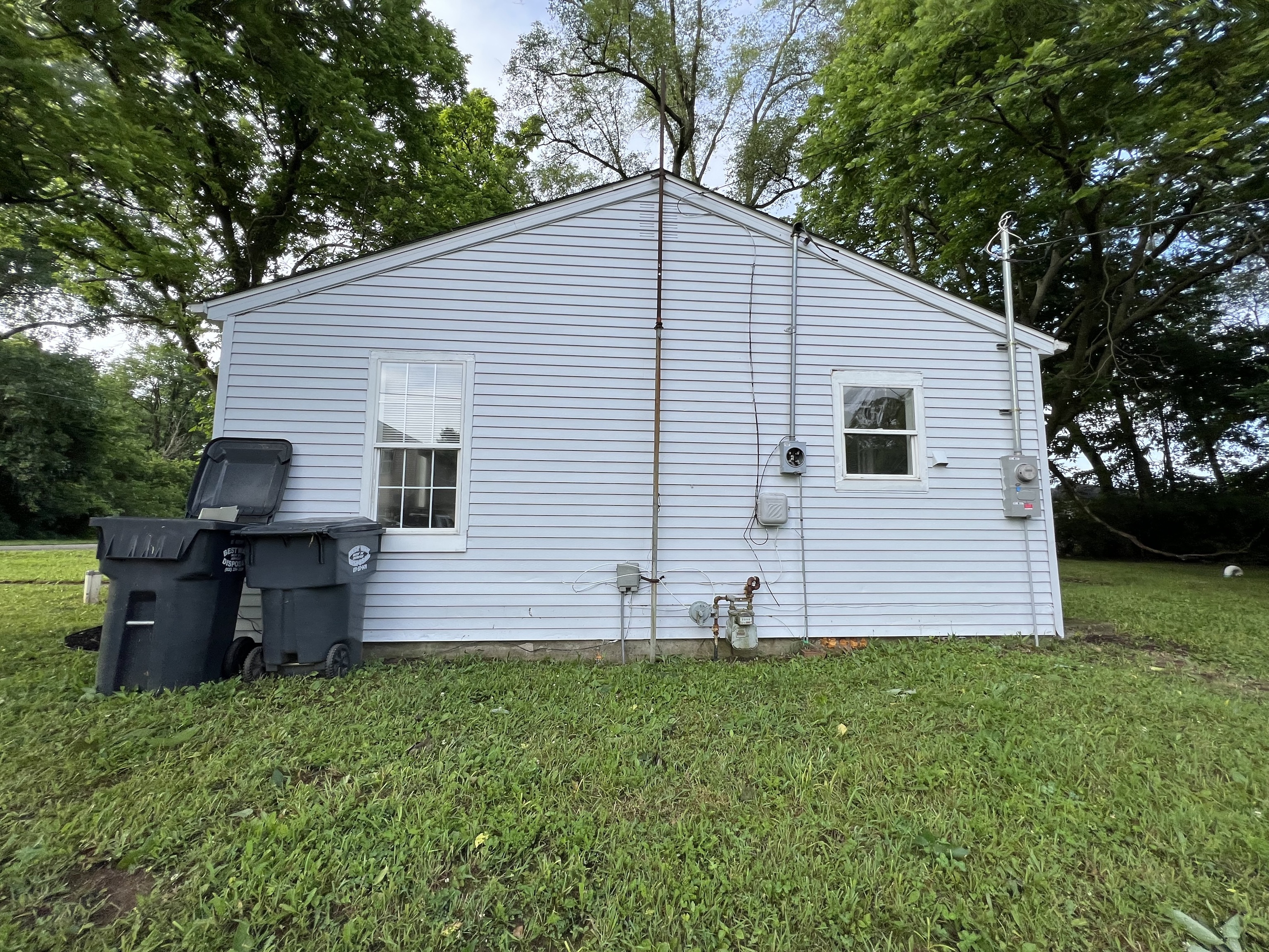 4405 Ridge Road Anderson, IN 46013 - Photo 5 of 19 Gallery Image 5