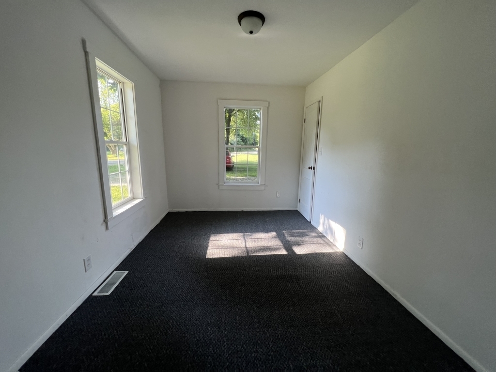 4405 Ridge Road Anderson, IN 46013 - Photo 9 of 19 Gallery Image 9