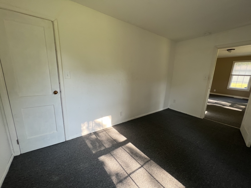 4405 Ridge Road Anderson, IN 46013 - Photo 10 of 19 Gallery Image 10