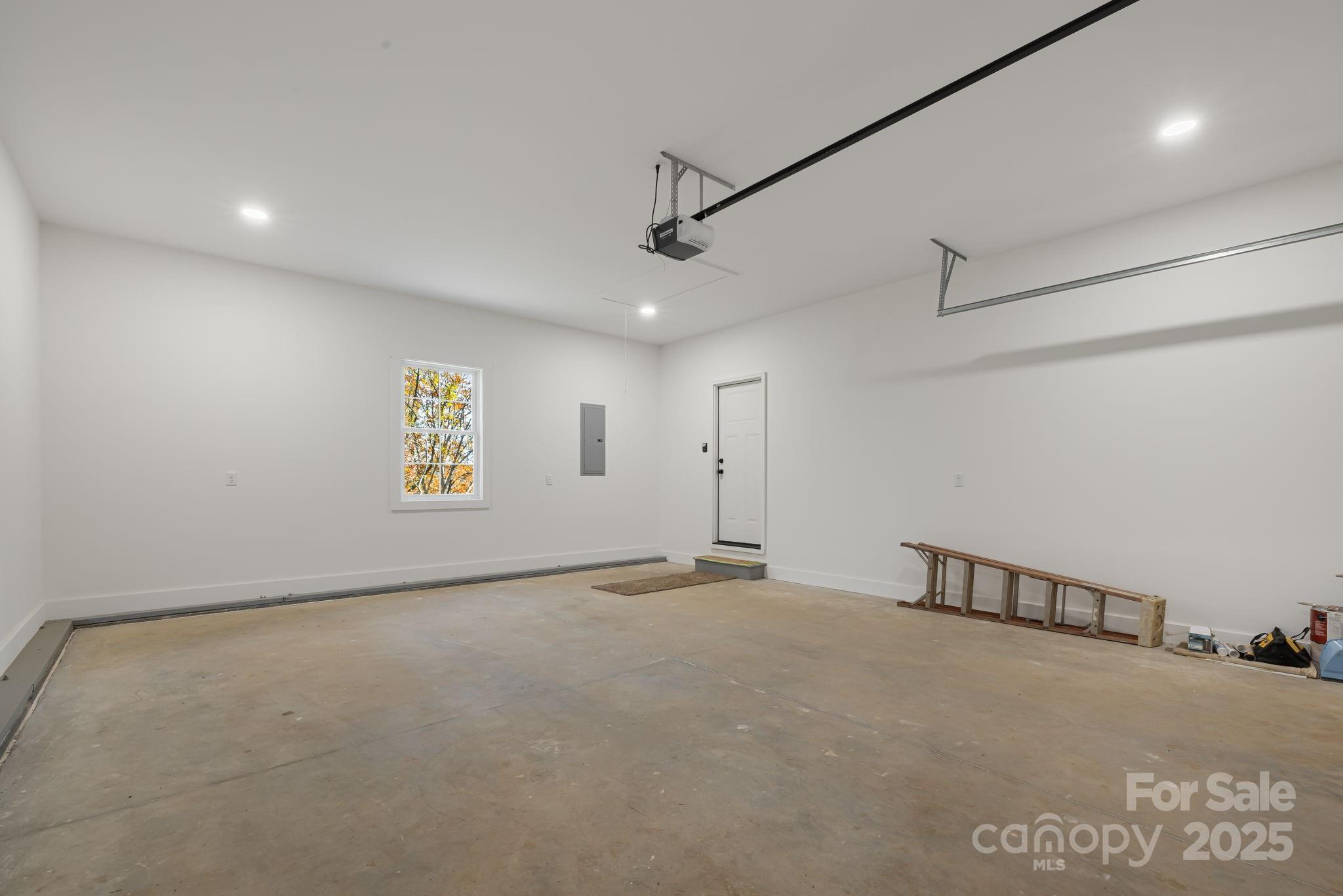 129 Brentwood Road Morganton, NC 28655 - Photo 23 of 28 an empty room with windows