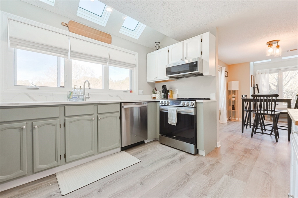 640 Maple Brook Road, Unit 640 Bellingham, MA 02019 - Photo 11 of 37