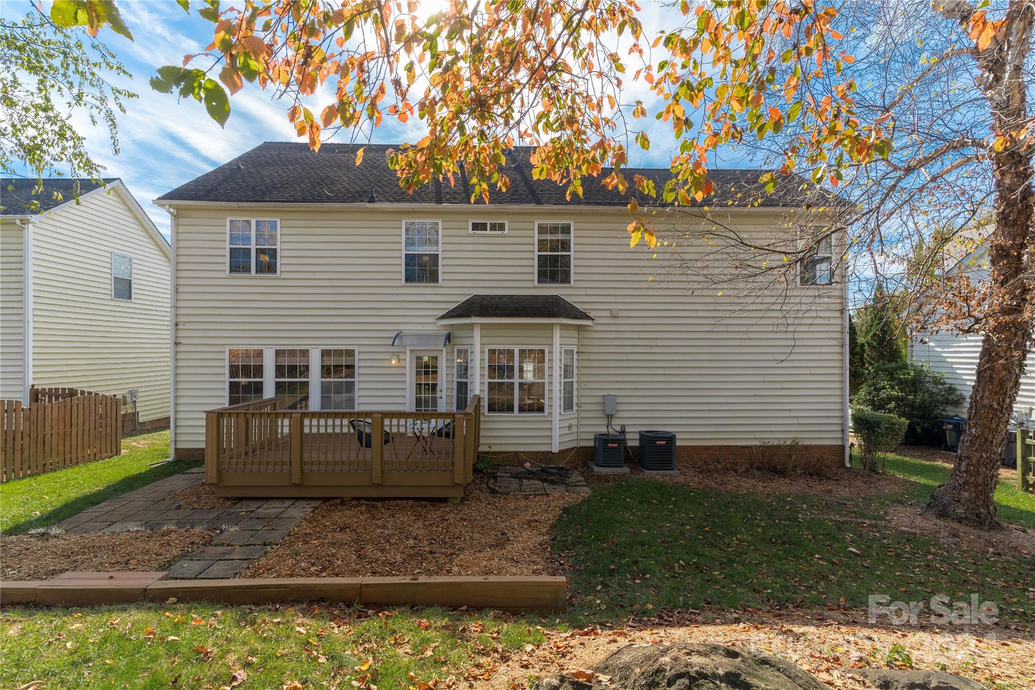 9427 Culcairn Road Huntersville, NC 28078 - Photo 32 of 39 a front view of a house with garden