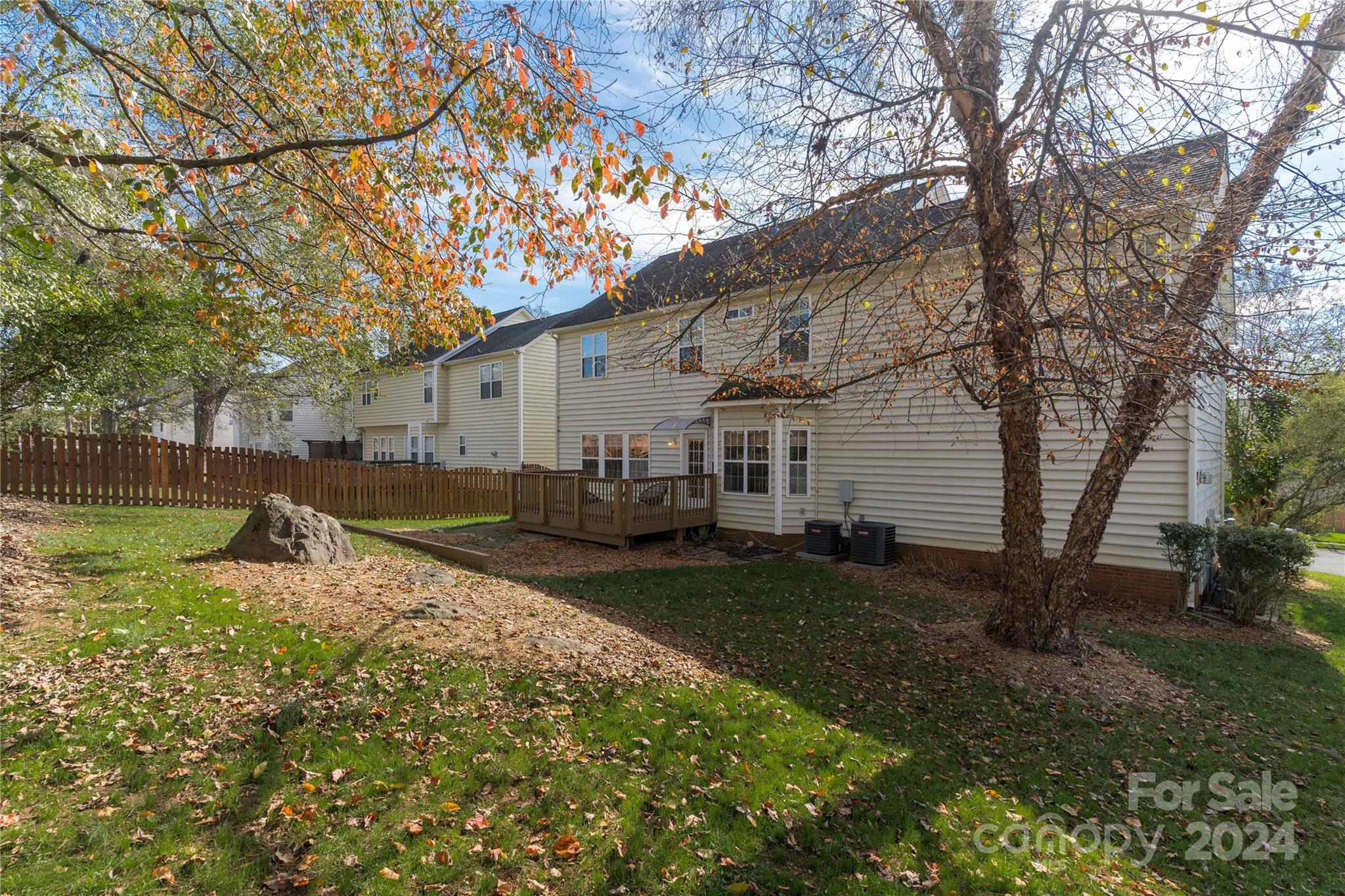 9427 Culcairn Road Huntersville, NC 28078 - Photo 34 of 39 a view of a backyard with a garden