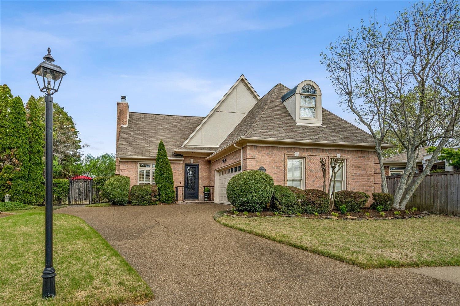 136 Garner Grove Cove Collierville, TN 38017 - Photo 2 of 37