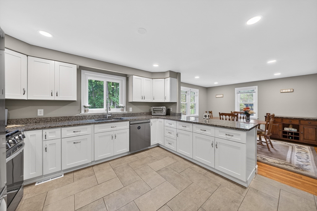 25 Margate Road North Andover, MA 01845 - Photo 25 of 42 Gallery Image 25