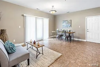 $1,400 | 845 Forest Avenue, Unit 103, Valley Park, MO 63088