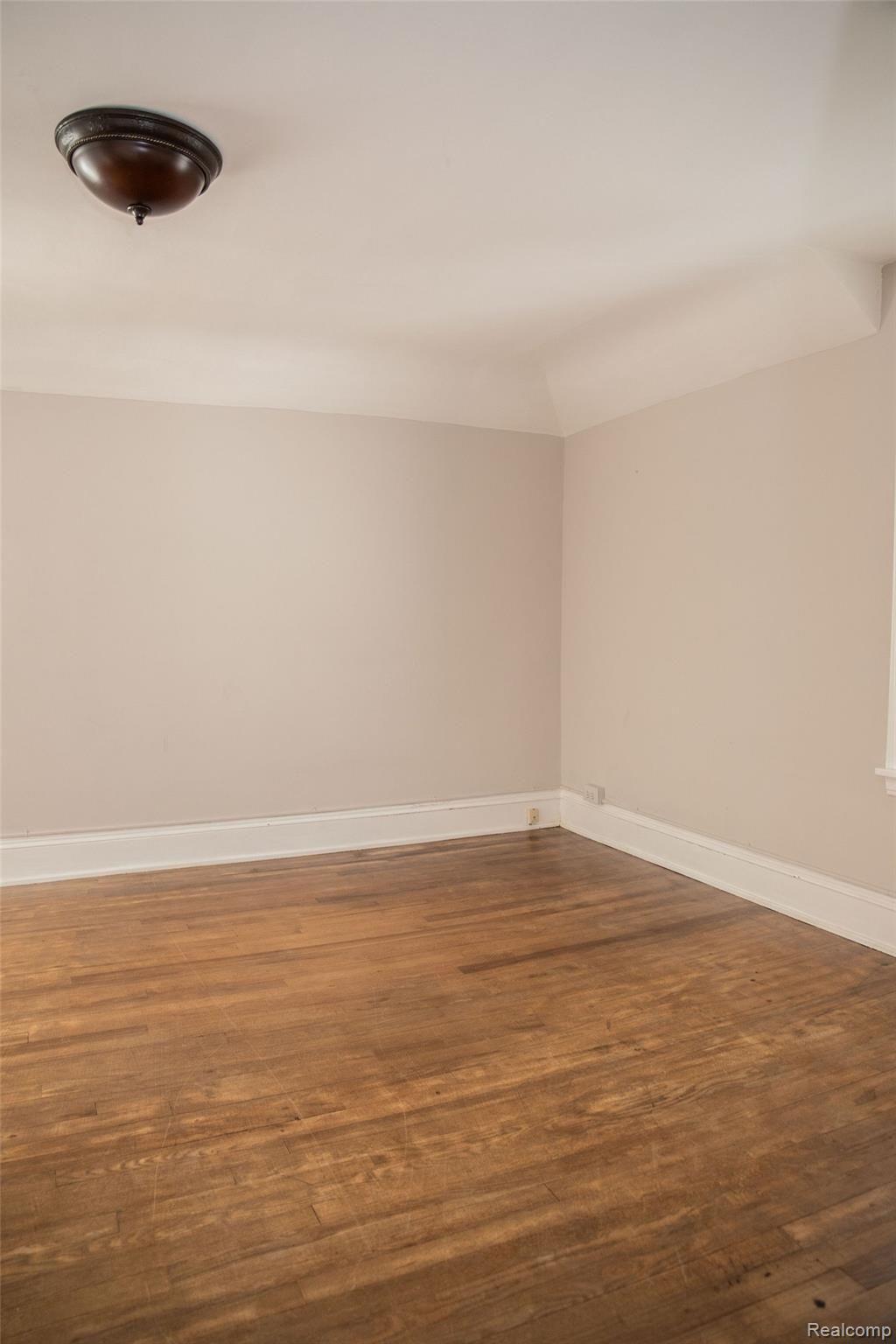 268 Benjamin Street Romeo, MI 48065 - Photo 27 of 56 398A1262.jpg