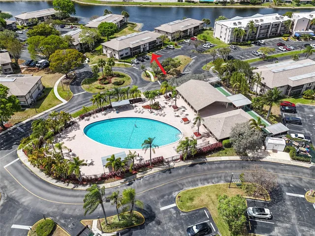 a picture of a table and chairs in patio