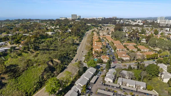 $815,000 | 8503 Villa La Jolla Drive, Unit E, La Jolla, CA 92037