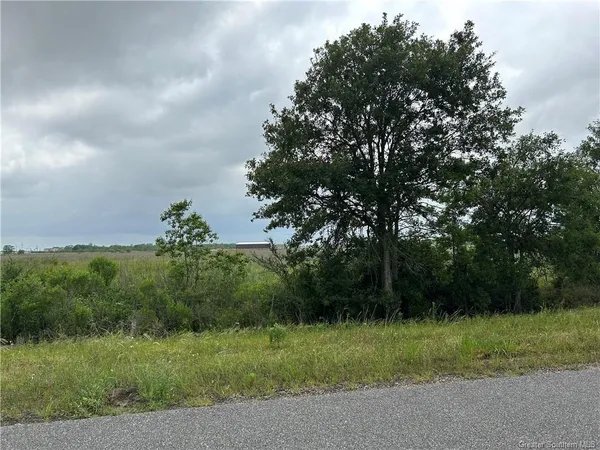 $28,900 | 0 Main (l-1) Street, Iowa, LA 70647