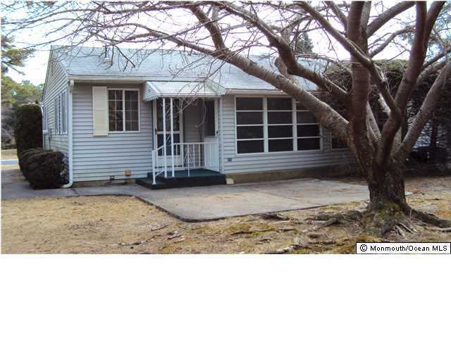 14 Ashley Road Whiting, NJ 08759 - Photo 3 of 17 Additional Photo