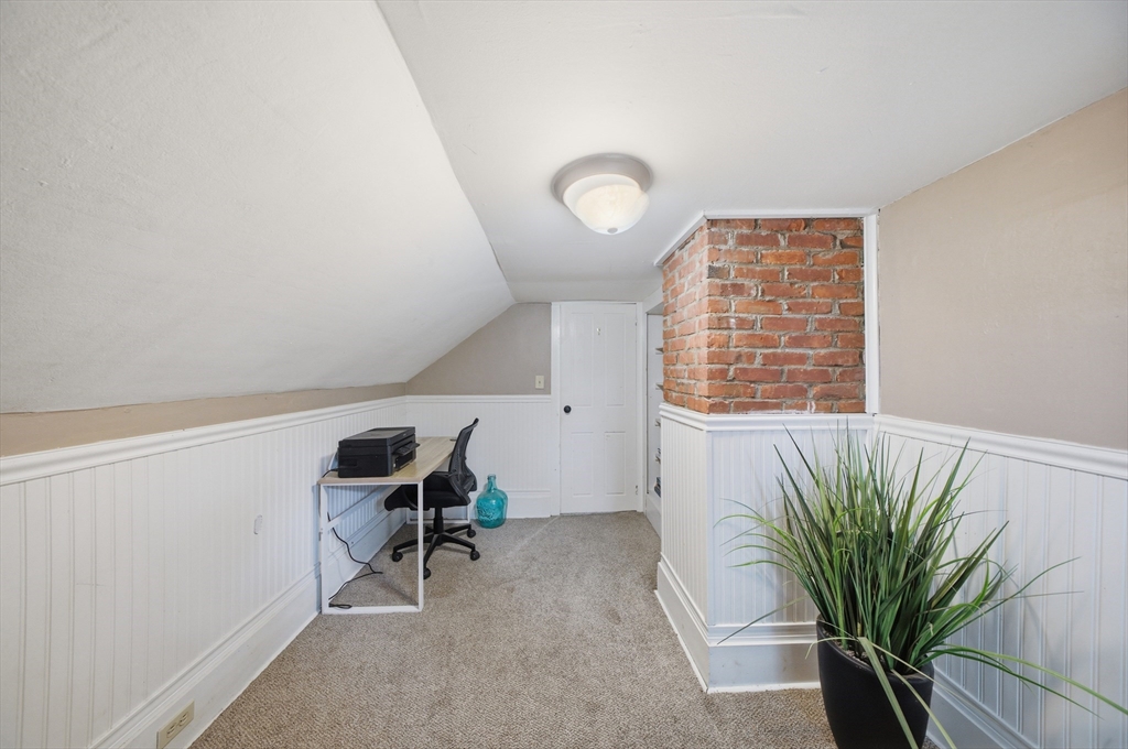 42 South Main Street Uxbridge, MA 01569 - Photo 29 of 41