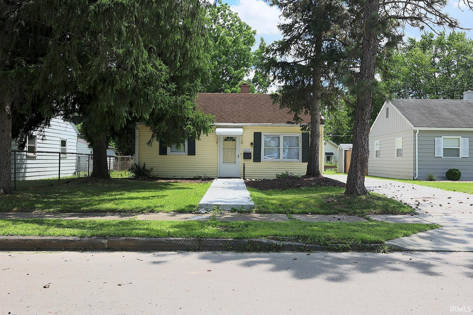 1933 West 4th Street Fort Wayne, IN 46808 - Photo 1 of 25
