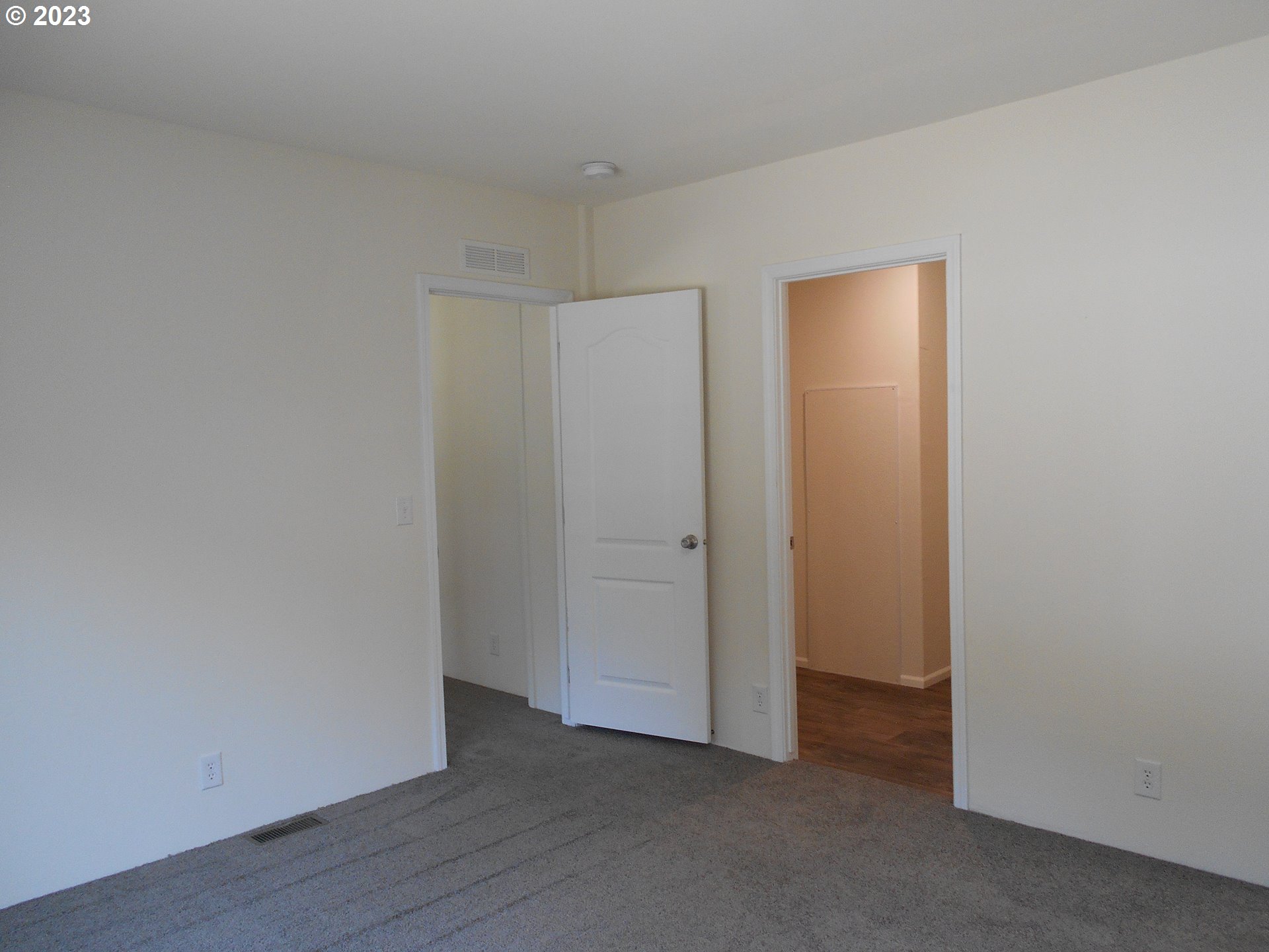 24845 Orchard Tract Road Monroe, OR 97456 - Photo 21 of 32 Bedroom, Owner's Suite