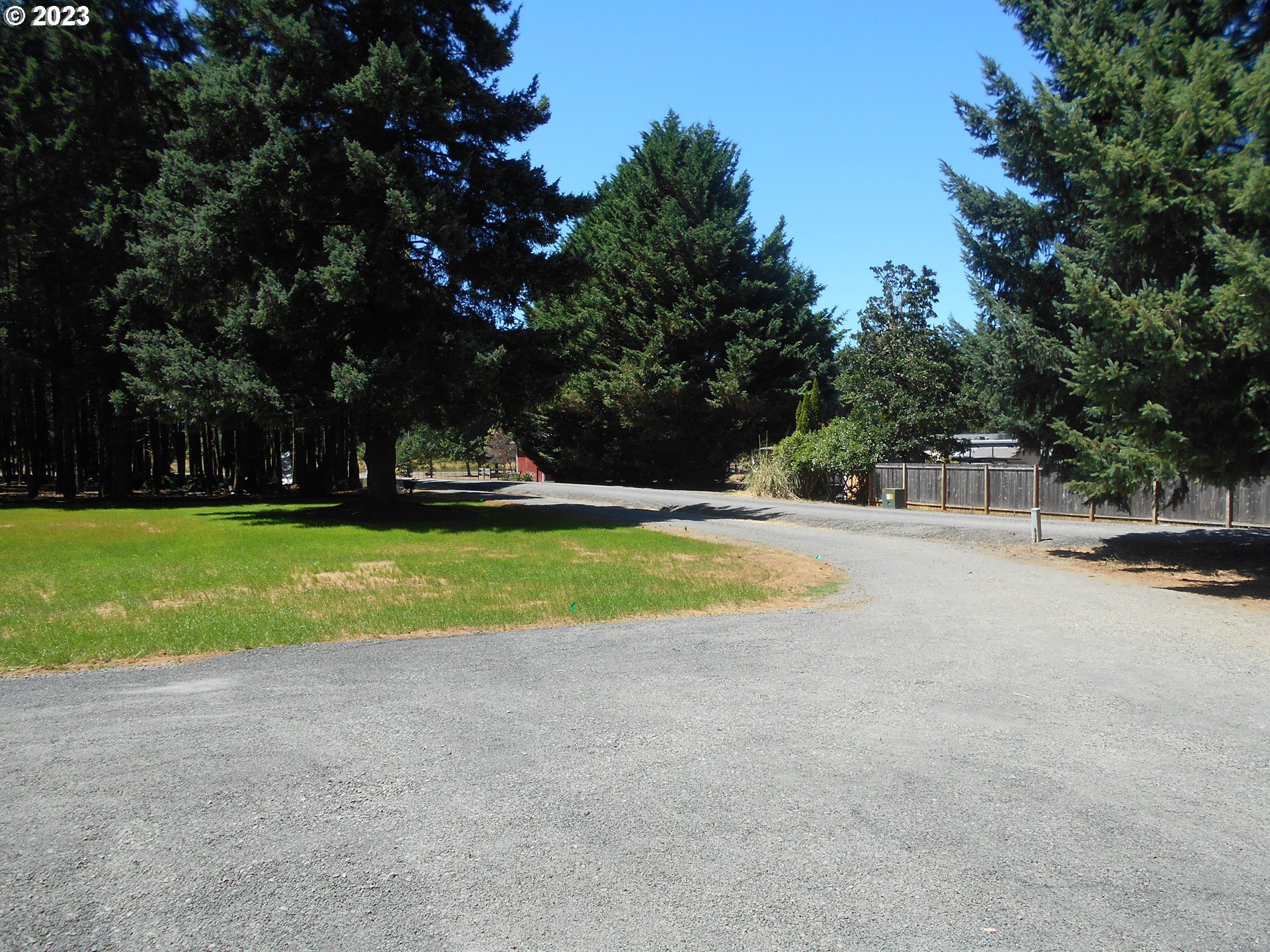 24845 Orchard Tract Road Monroe, OR 97456 - Photo 8 of 32 Driveway