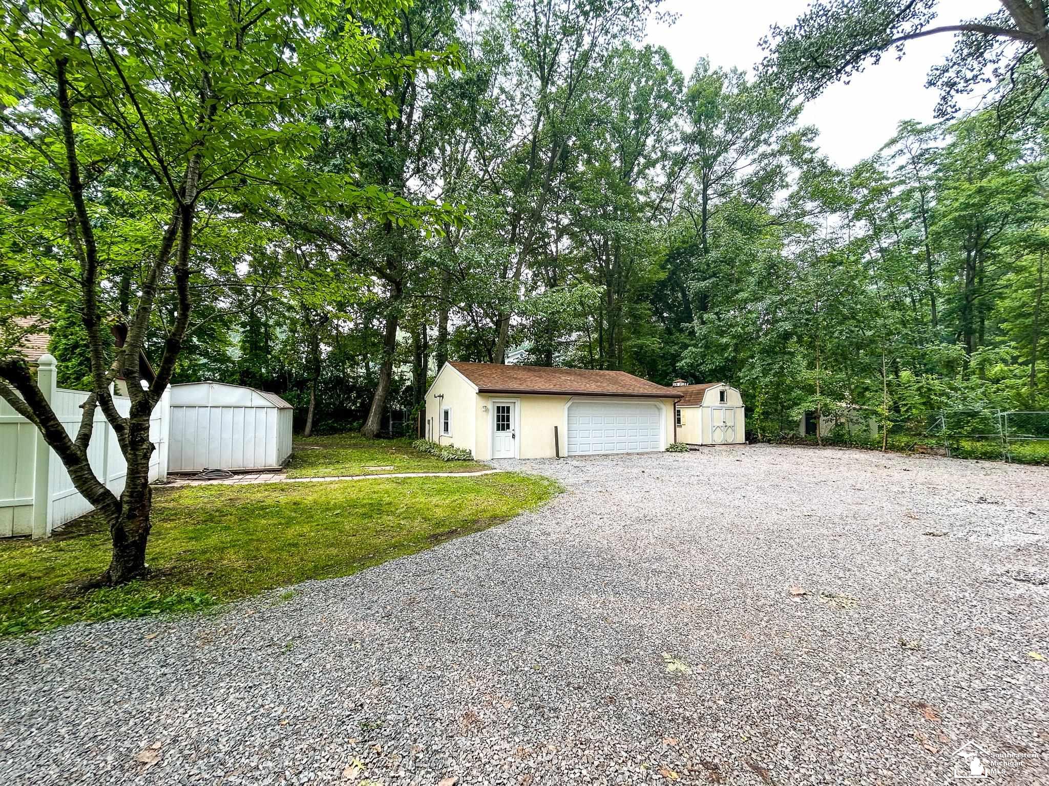 2980 West Sterns Road Lambertville, MI 48144 - Photo 68 of 79 50113784-67.JPG
