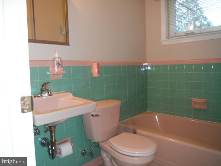 1838 Rowland Road Abington, PA 19001 - Photo 12 of 25 Bathroom