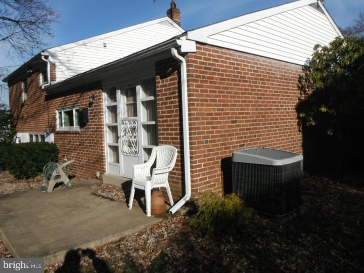 Exterior Side