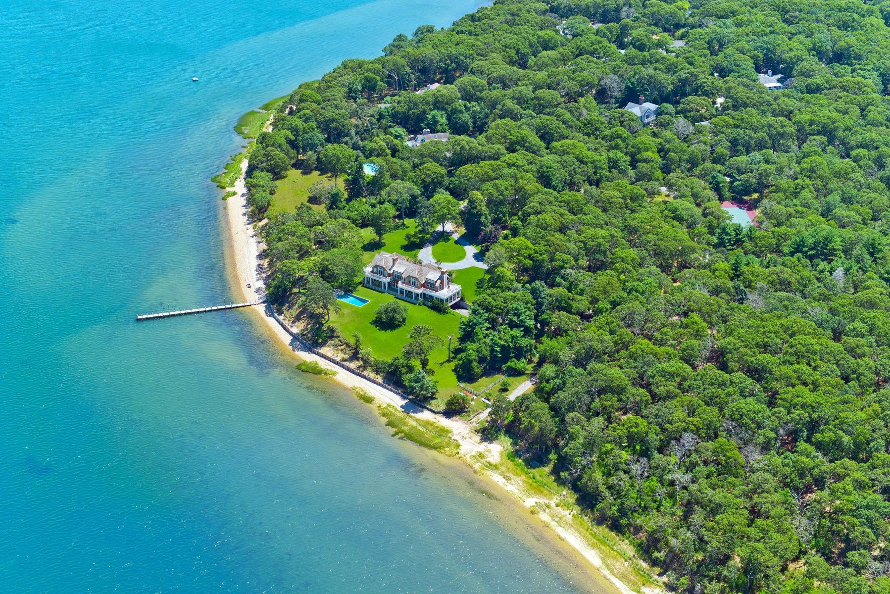 182 Springy Banks Road East Hampton, NY 11937 - Photo 1 of 12 a view of a garden with plants