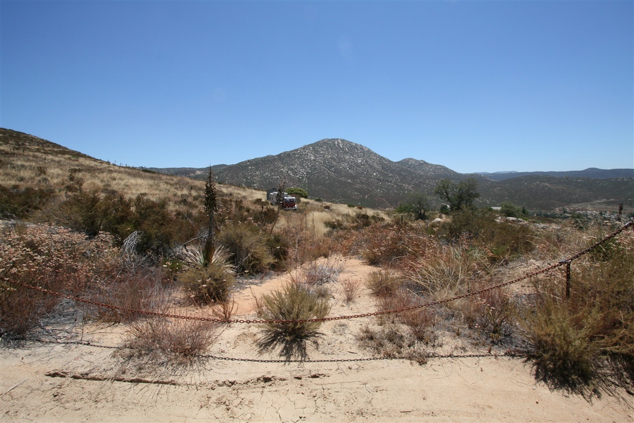 9567 Red Oak Road Alpine, CA 91901 - Photo 1 of 15