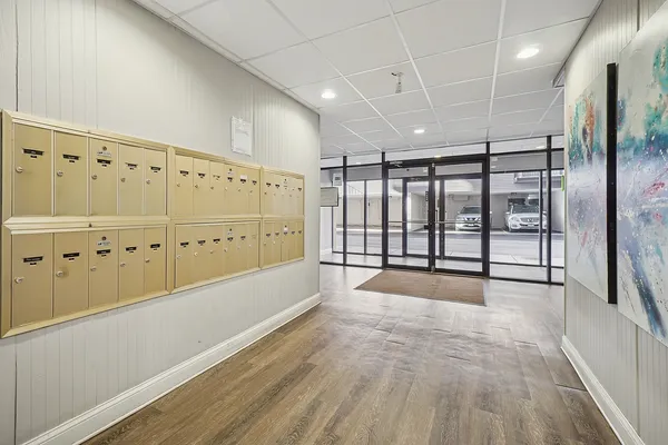 $129,900 | 7443 Washington Street, Unit 307, Forest Park, IL 60130