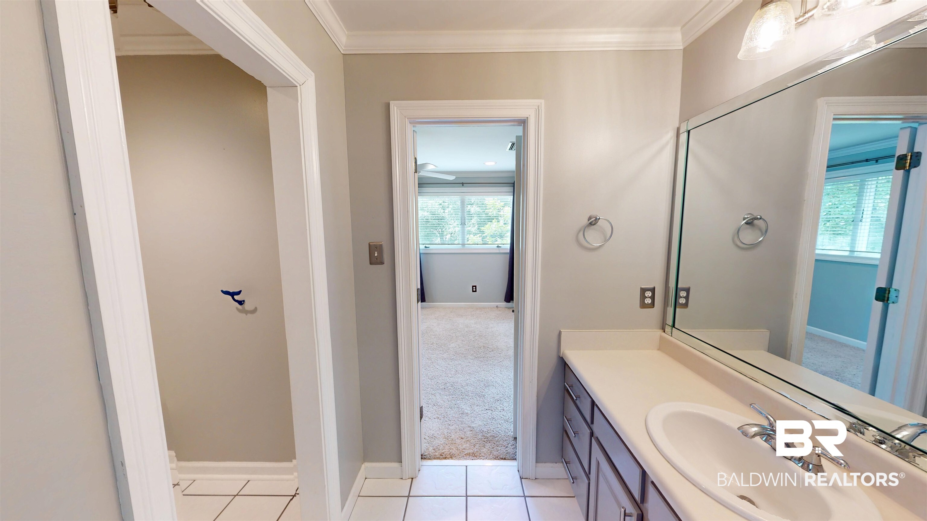 1651 Laurel Street Mobile, AL 36604 - Photo 20 of 28 Bathroom