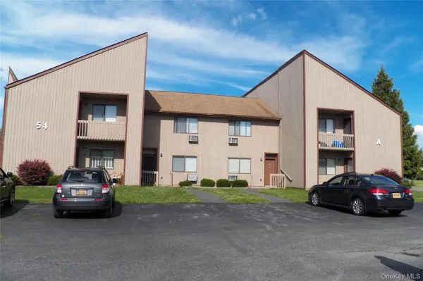 $1,300 | 54 Davos Pointe, Unit A4, Woodridge, NY 12789