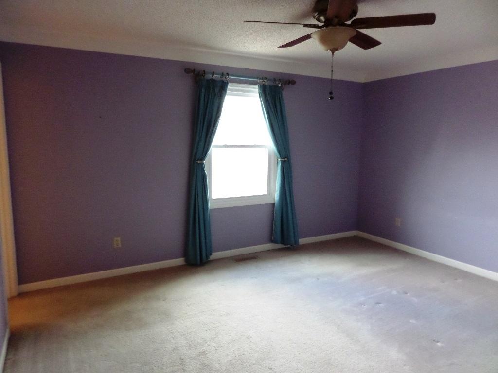 100 Naples Lane Oak Ridge, TN 37830 - Photo 28 of 40 Second Bedroom