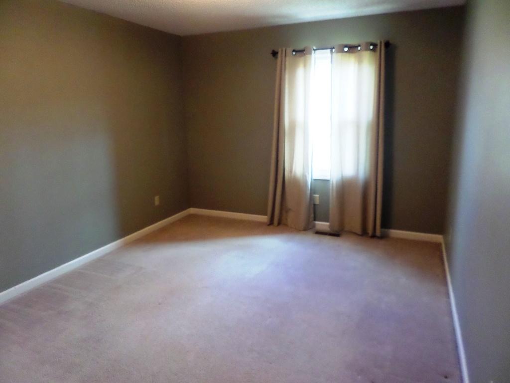 100 Naples Lane Oak Ridge, TN 37830 - Photo 37 of 40 Fifth Bedroom