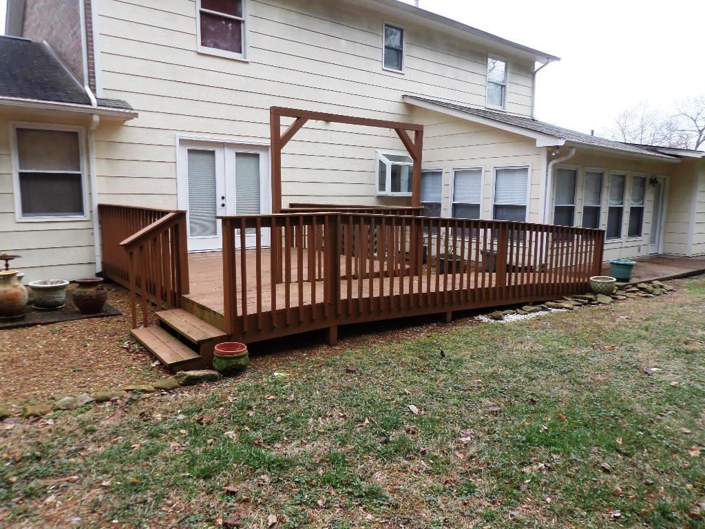 100 Naples Lane Oak Ridge, TN 37830 - Photo 8 of 40 Deck
