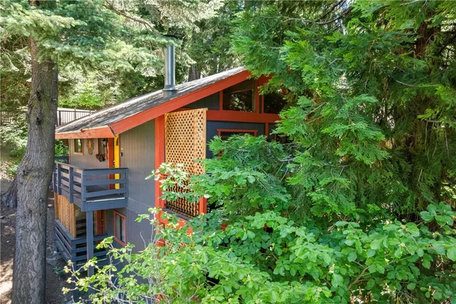 $399,000 | 760 Lake Drive, Lake Arrowhead, CA 92352