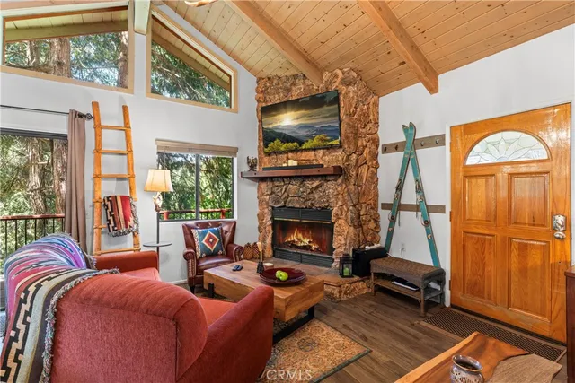 $399,000 | 760 Lake Drive, Lake Arrowhead, CA 92352