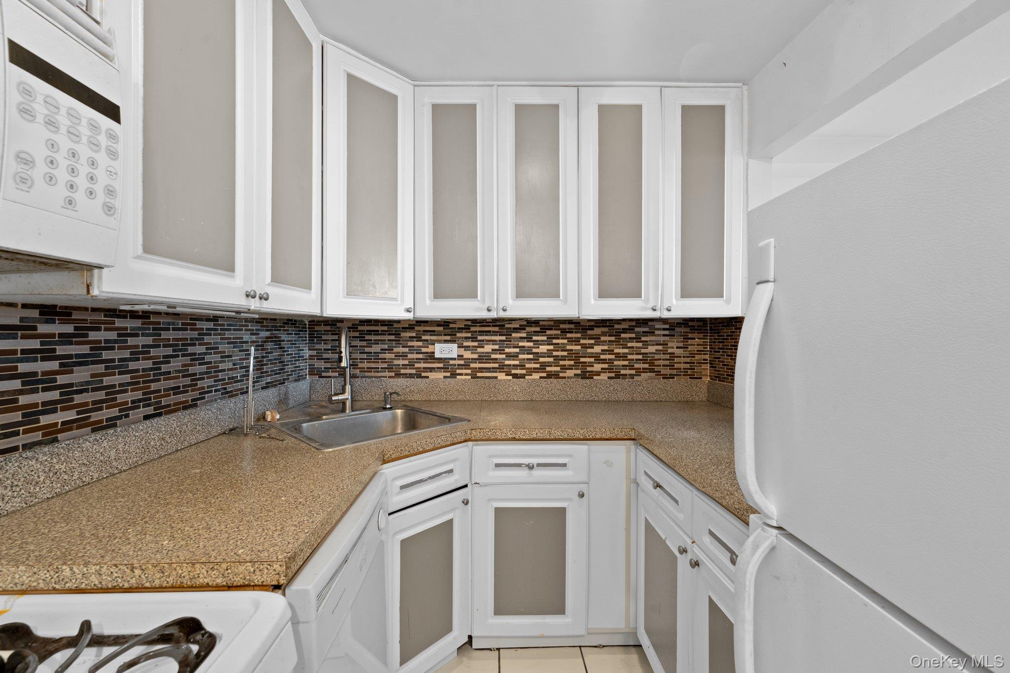 3121 Middletown Road, Unit 8A Bronx, NY 10461 - Photo 5 of 21