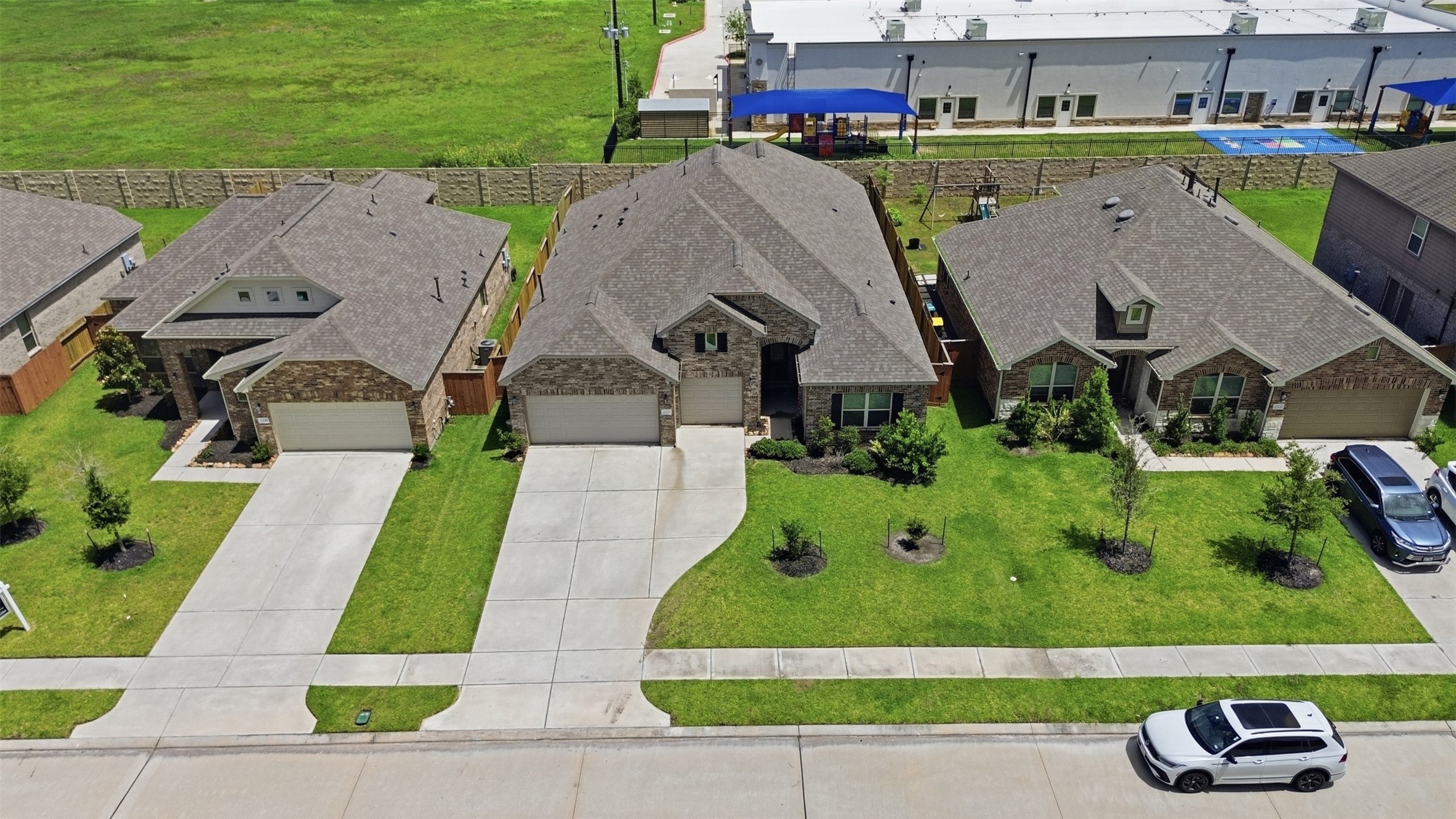 2417 Sequoia Grove Drive Rosharon, TX 77583 - Photo 33 of 37