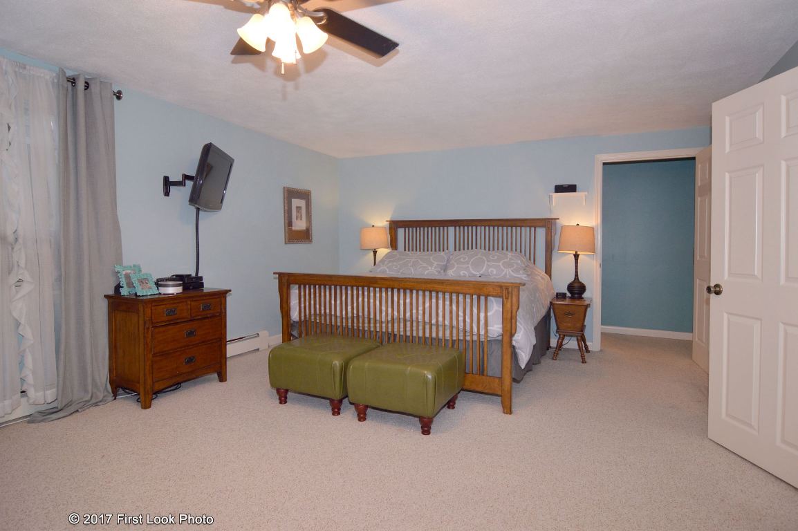 480 Chestnut Hill Road Glocester, RI 02814 - Photo 15 of 37