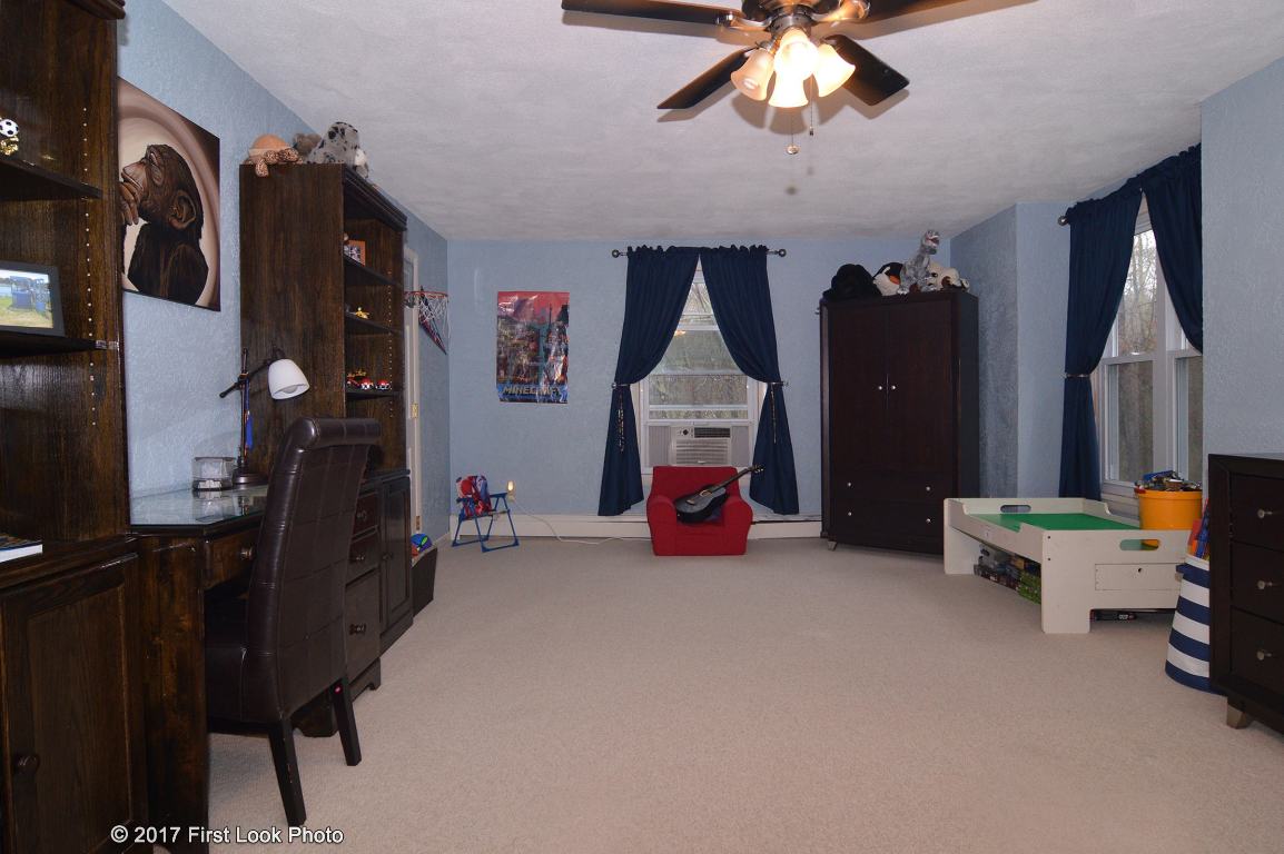 480 Chestnut Hill Road Glocester, RI 02814 - Photo 27 of 37
