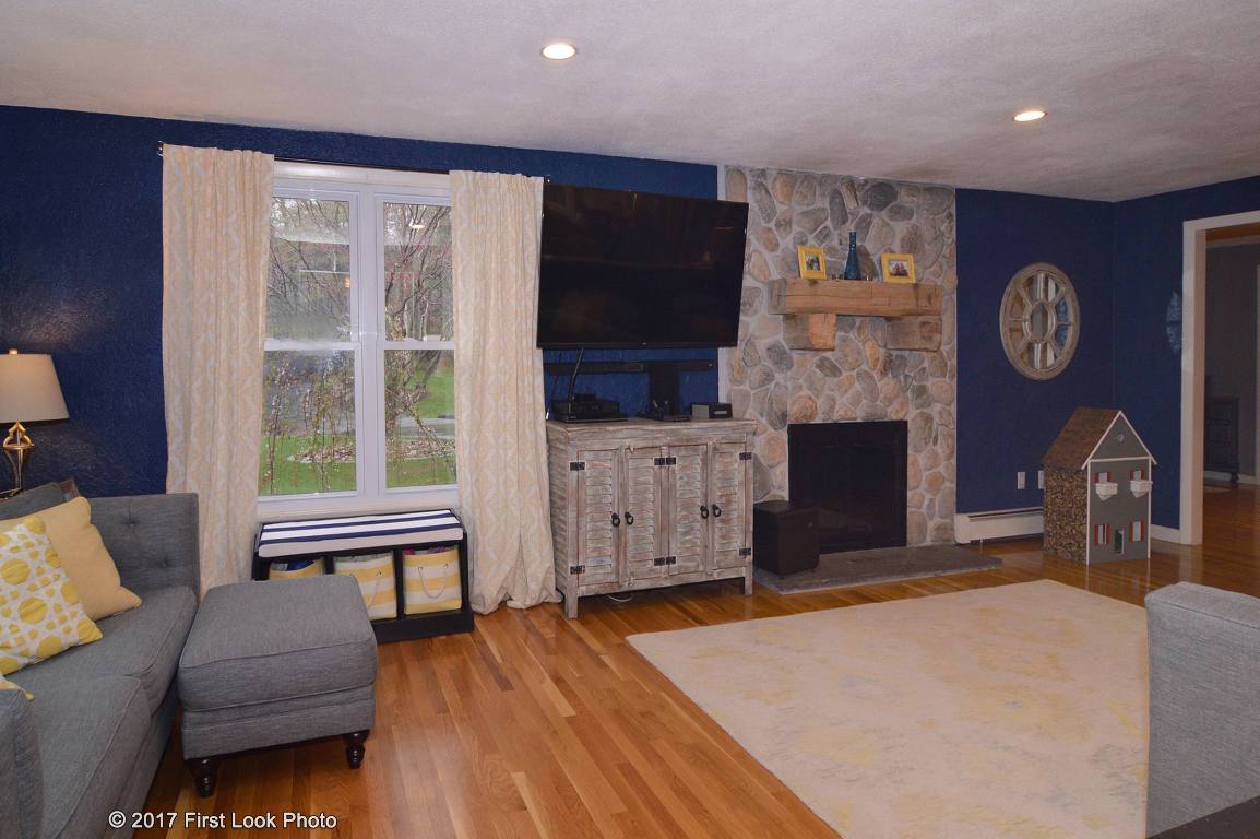 480 Chestnut Hill Road Glocester, RI 02814 - Photo 7 of 37