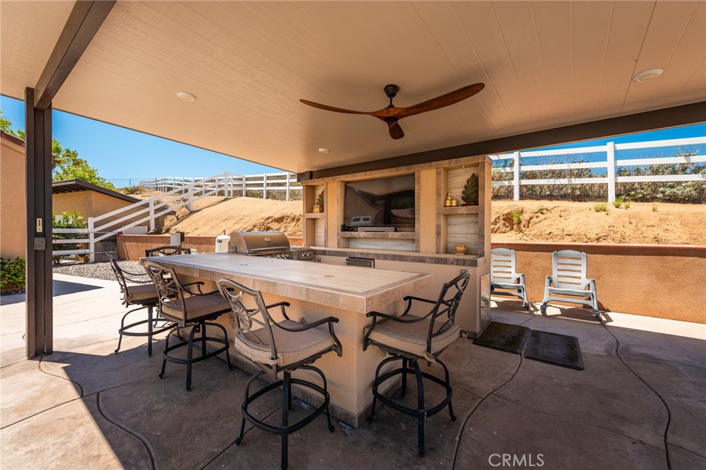 9609 Equestrian Drive Riverside, CA 92503 - Photo 30 of 41