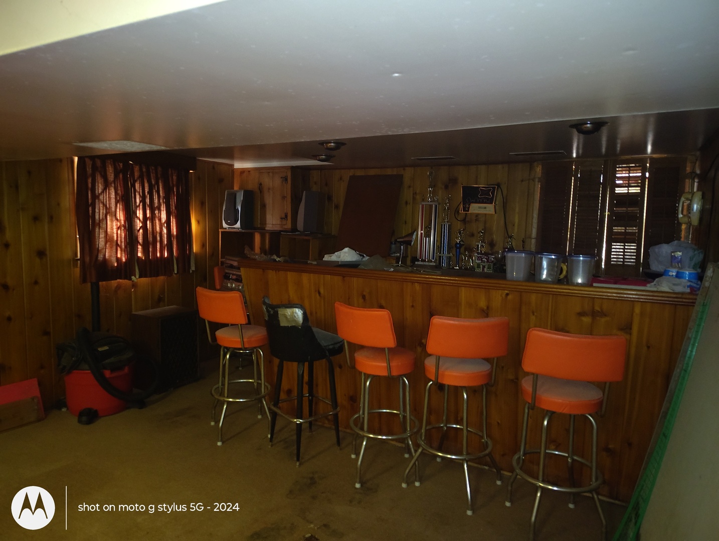 550 West 127th Street Chicago, IL 60628 - Photo 18 of 19 a view of a dining room with furniture