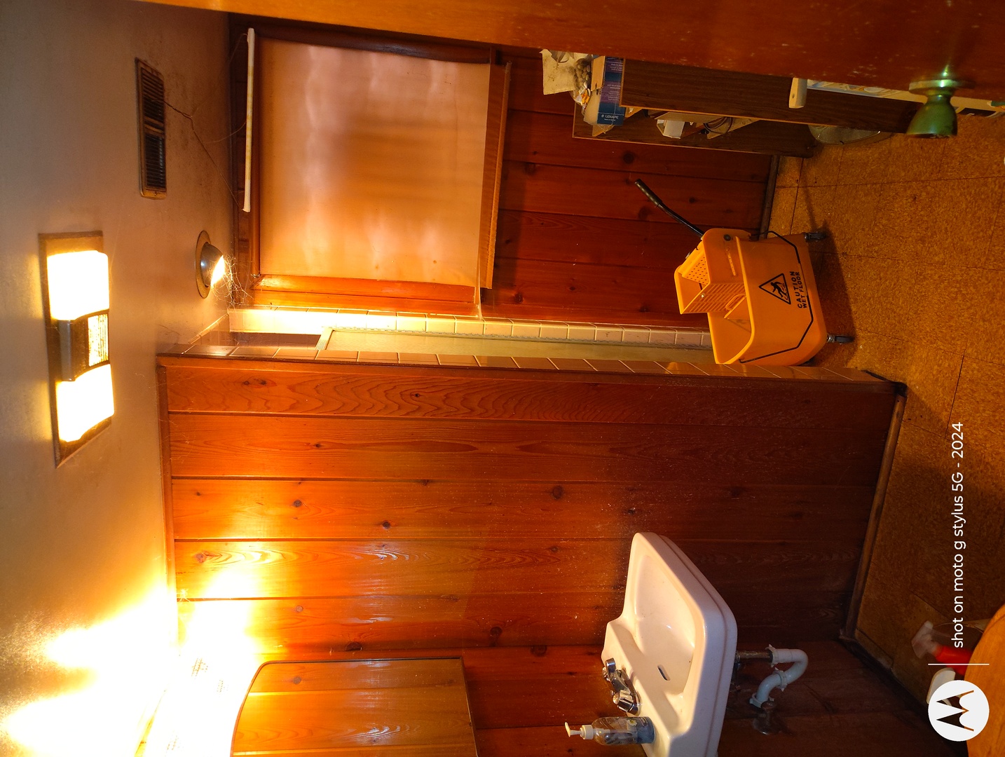 550 West 127th Street Chicago, IL 60628 - Photo 8 of 19 a bathroom with a sink and a mirror