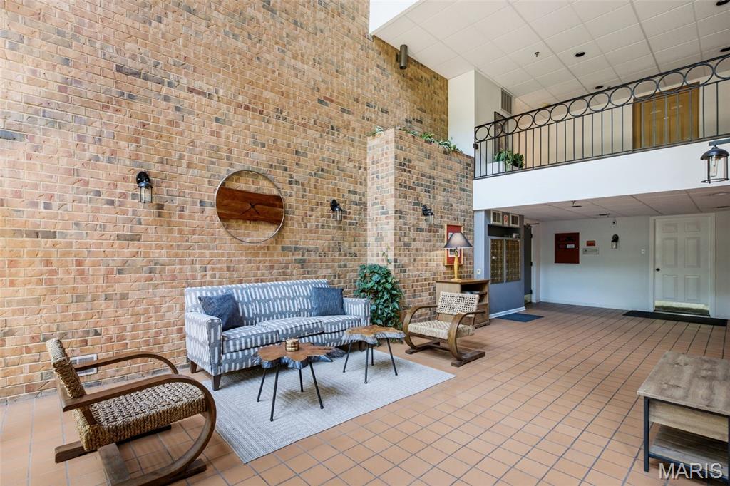1030 North Harrison Avenue, Unit 404 St. Louis, MO 63122 - Photo 3 of 31