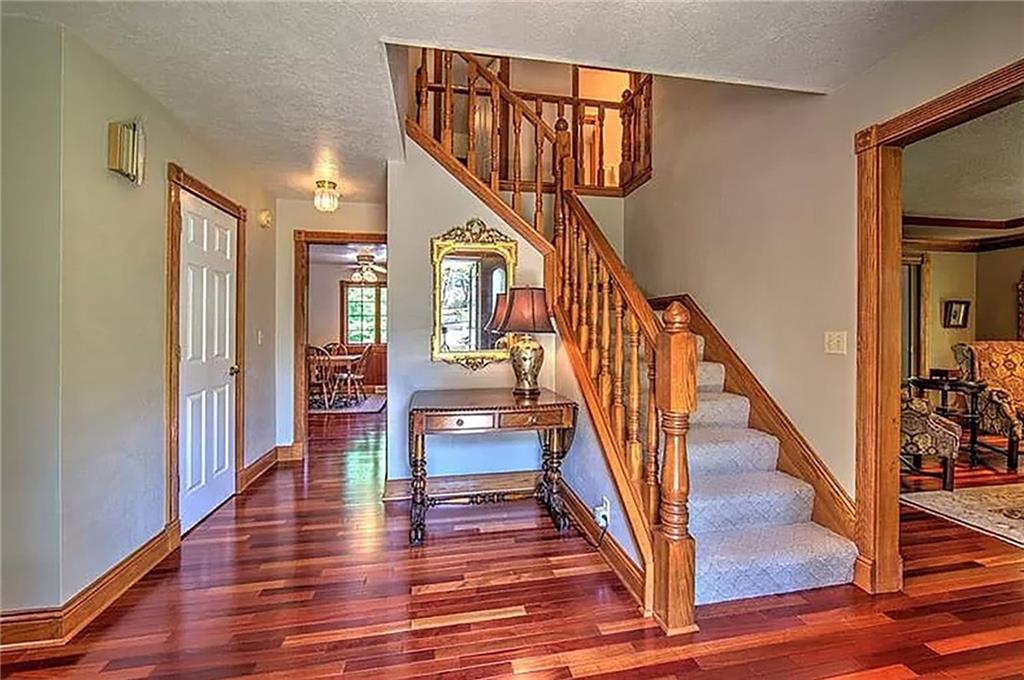 321 Belmont Road Butler, PA 16001 - Photo 2 of 24