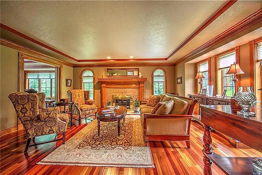 321 Belmont Road Butler, PA 16001 - Photo 3 of 24