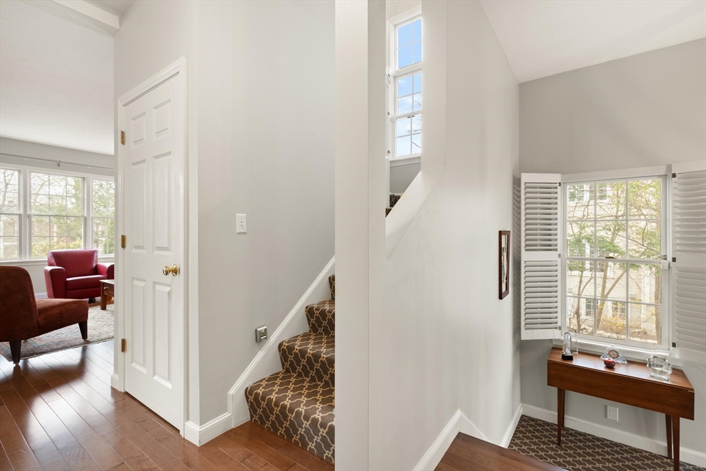 72 Putnam Street, Unit 72 Needham, MA 02494 - Photo 5 of 38