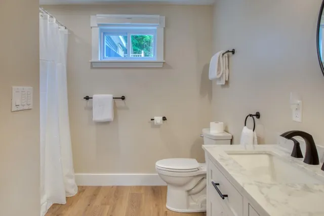 $895,000 | 66 Townsend Avenue, Boothbay Harbor, ME 04538