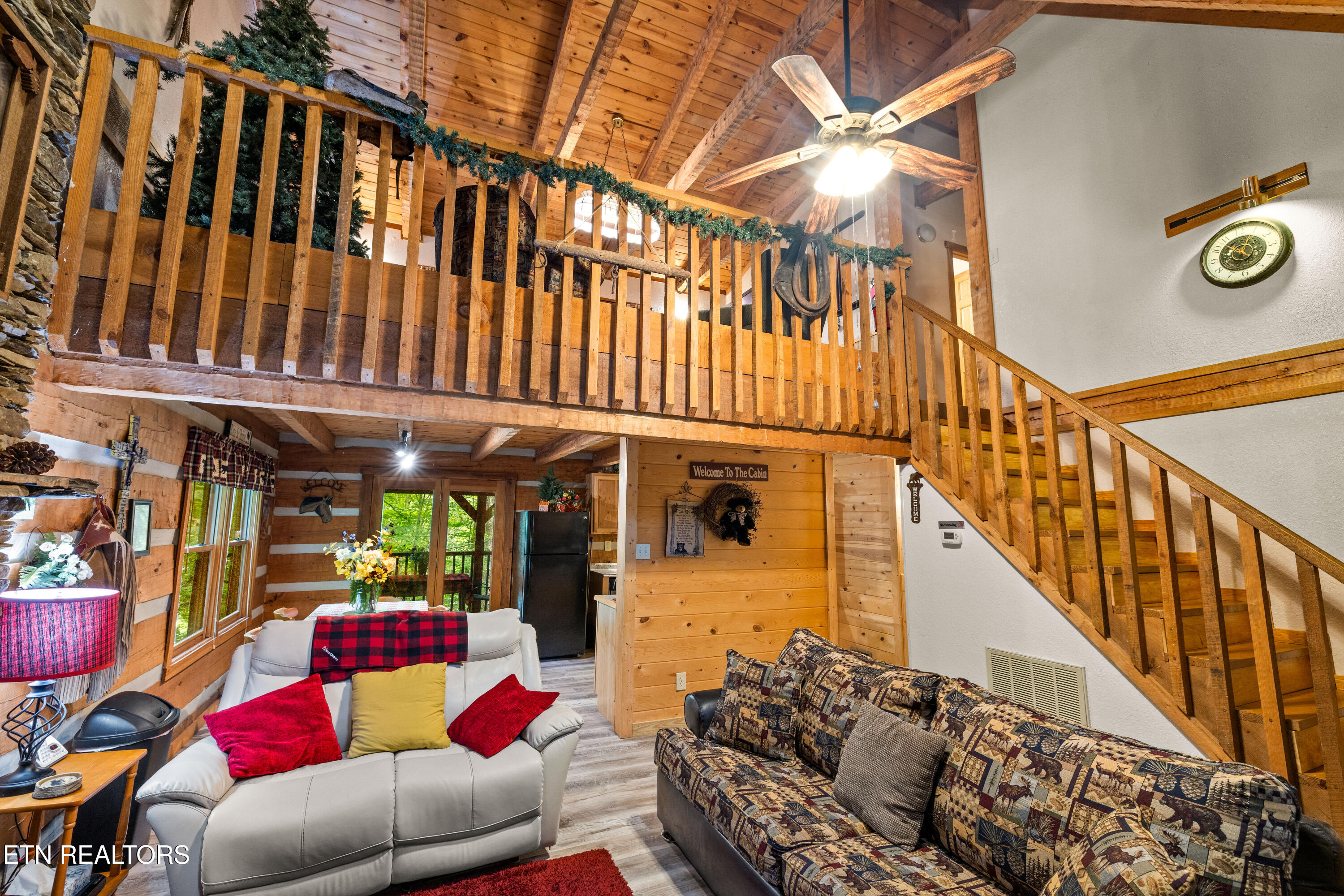 108 Timberwinds Way Townsend, TN 37882 - Photo 9 of 40 108TimberwindsWay-27